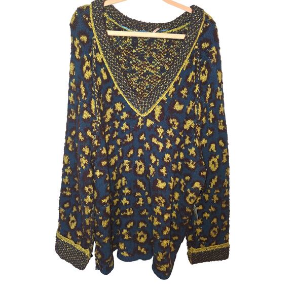 NWT Free People Little Animal Size Large Tunic Sweater Blue Fig Combo - Picture 4 of 9